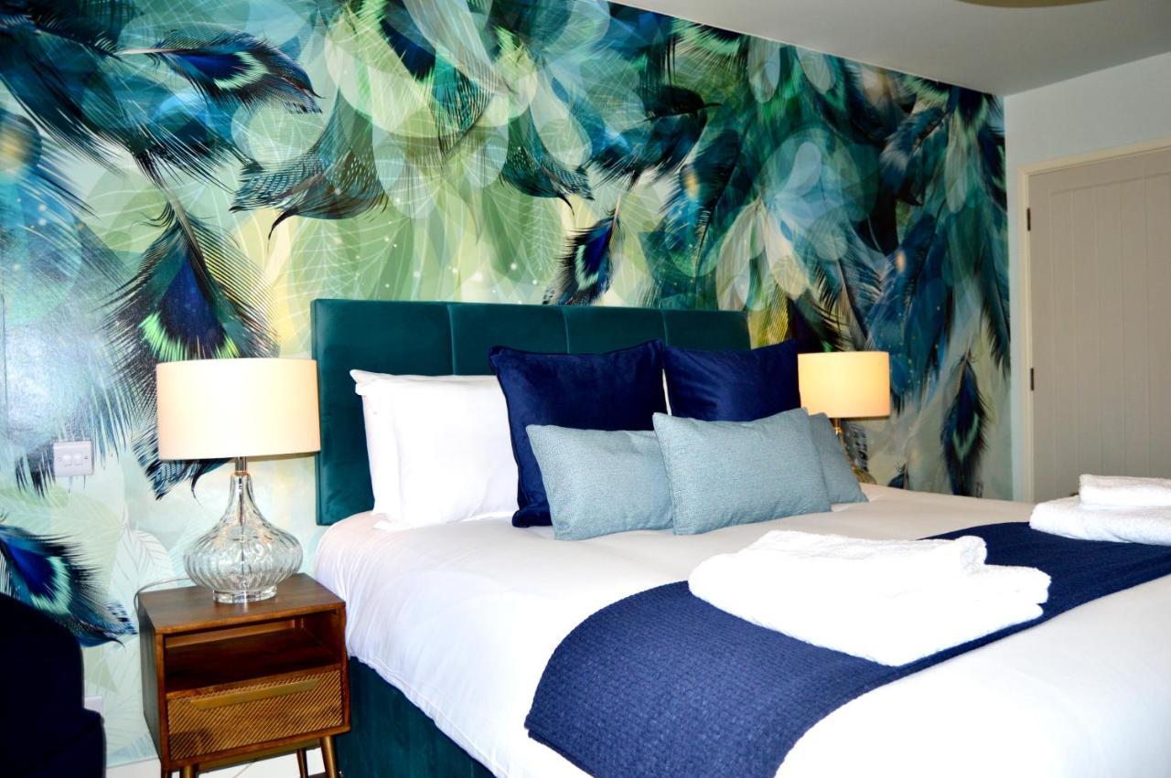 The Nest Hotel & Restaurant ピーターズフィールド エクステリア 写真